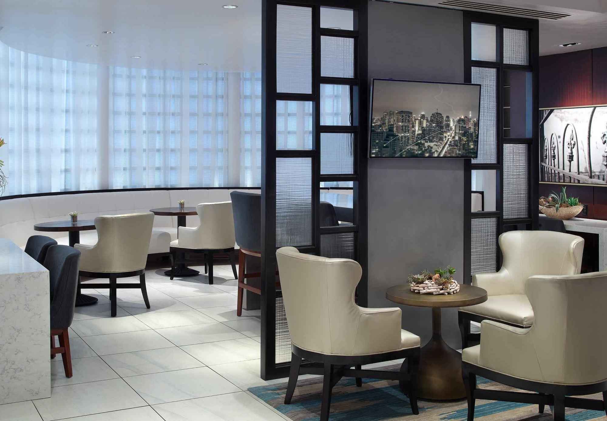 New Orleans Marriott Metairie At Lakeway Eksteriør bilde